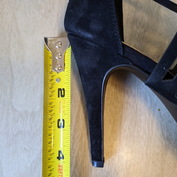 BCBGeneration Black Suede Stiletto Heels with Intricate Cut-Out Design 8.5 - Picture 9 of 11